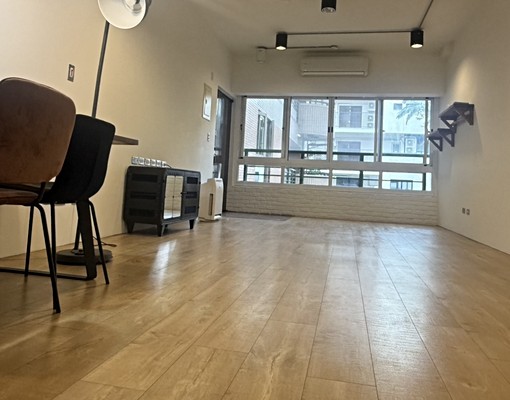 大墩學區|寶輝公園尊邸|屋況美三房傢俱電全配含管理費 - Image 1