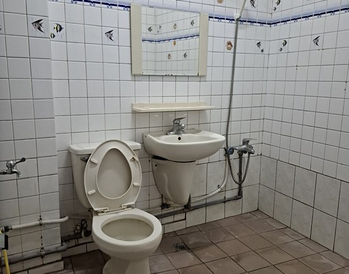 永樂街大坪數冷氣套房,一房一廳 - Image 5