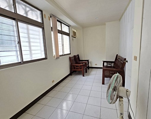 🏡西屯櫻城六街|60坪大空間透天別墅出租♓K大晟可租補♓ - Image 5