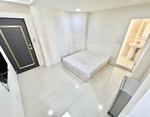 【興大電梯套房】忠孝夜市✔超級大間✔採光棒✔衛浴開窗✔ - Image 4