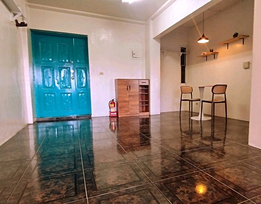 電梯華厦重新裝修大陽台陽光充足 - Image 3