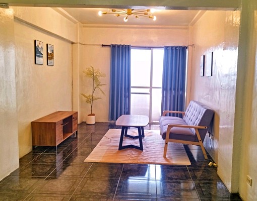 電梯華厦重新裝修大陽台陽光充足 - Image 1