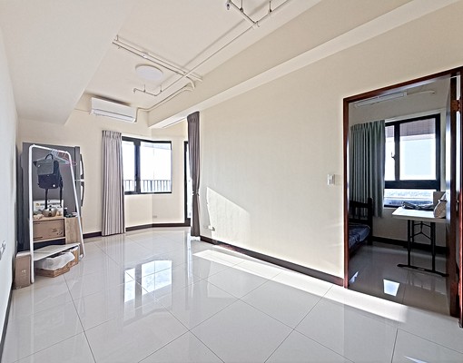 後勁夜市😍三房🫰平車 - Image 1