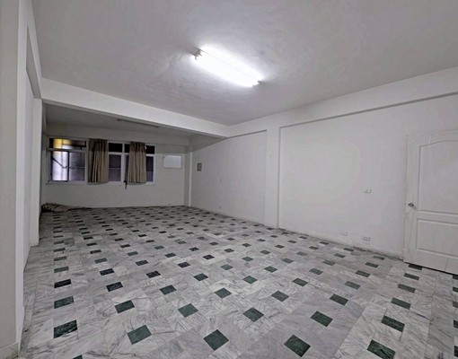 {瑞彼家}🌺正東區透店出租🔆精華位置🔆文武百市 - Image 6