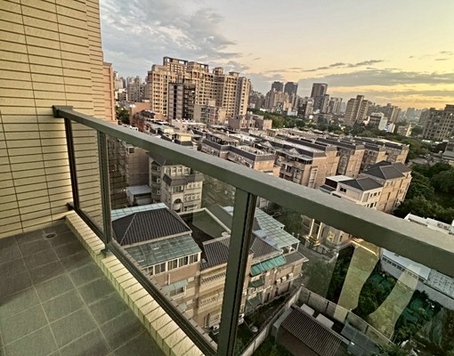 近高鐵、新瓦屋含雙平面車位高樓層視野佳大3房 - Image 15