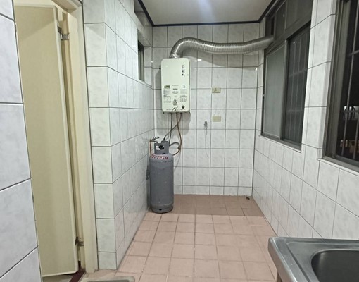 民有街🌺格局方正大空間🌺生活機能佳🌺整層公寓SI035 - Image 3