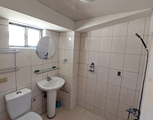 超大陽台自然採光整層公寓出租-中和 - Image 6