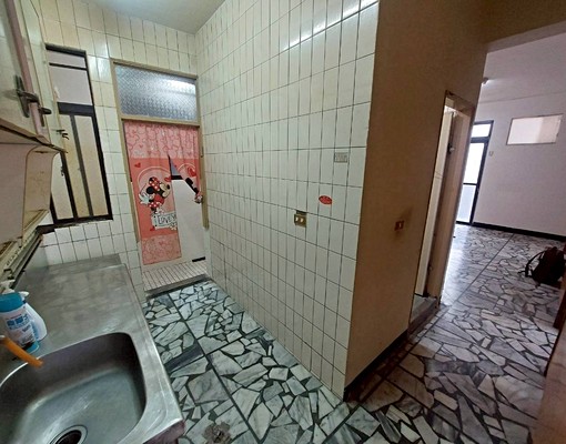 近蘆洲總站生活機能良好周邊有國小國中大學 - Image 14