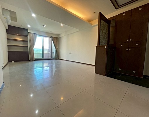 ★大英出租三房/前後陽台(含車位/管理費)★ - Image 1