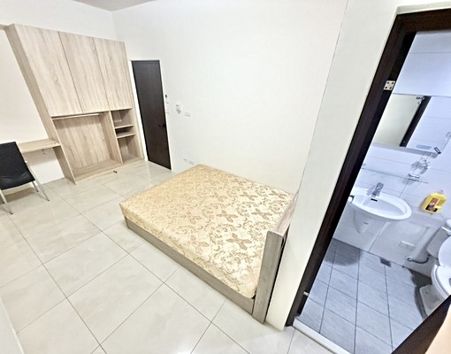 ☀️整棟透套✨陽台獨洗曬✨機車位✨子母車✨飲水機✨綠園道 - Image 1