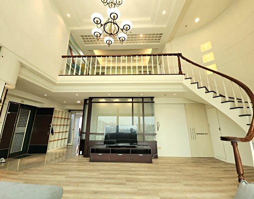 ⭐七期朝南景觀四房⭐平面車位⭐附傢俱家電⭐台水台電 - Image 2