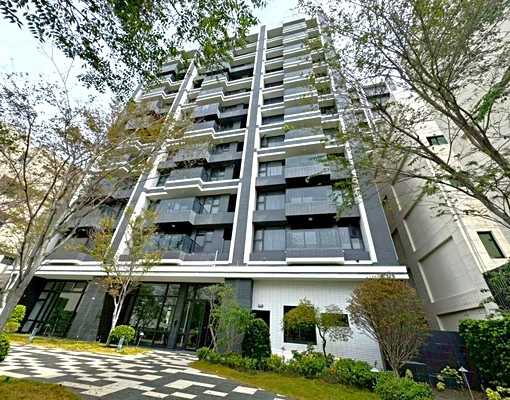 租-面天天公園"京城鳳翔"全新未住一樓店面 - Image 2