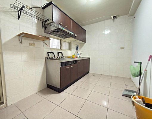 文化街公寓二樓~可入戶籍可租補 - Image 8