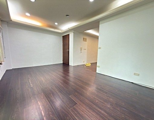 文化街公寓二樓~可入戶籍可租補 - Image 4