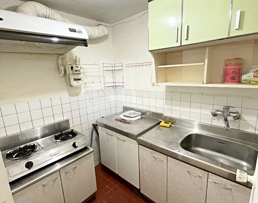 ★免仲介費可租補★通風極佳★捷運中山國小★雙陽台★國泰建設★ - Image 8