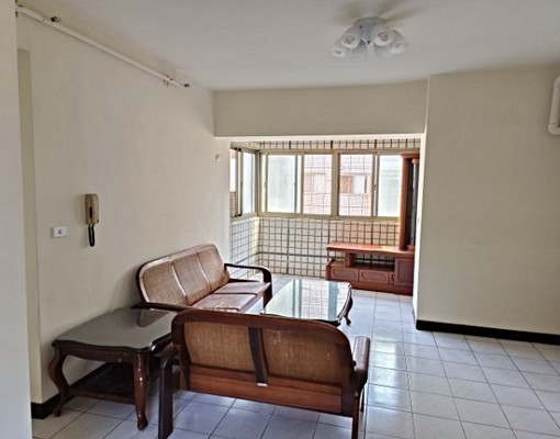 【精選出租】免仲介費!高樓層｜2房＋陽台｜採光好、生活機 - Image 1