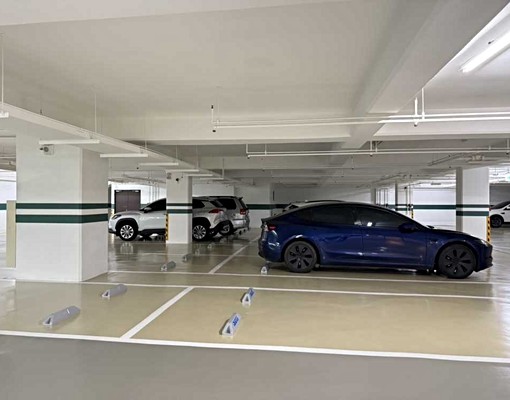 高大特區✅含車含管✅拎包入住✅可以租補✅家具電全 - Image 3