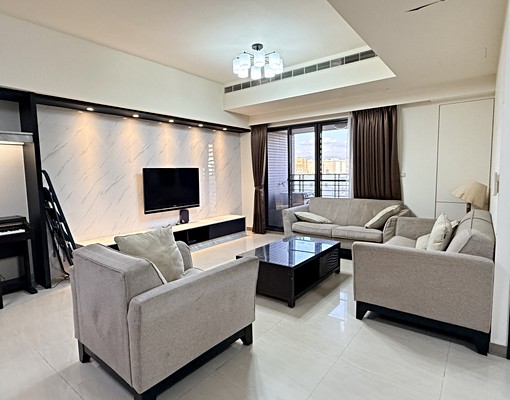 可貓可租補大英國室內32.8坪三房平車含管~我住社區帶看找我 - Image 1