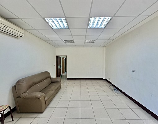 可租補免服務費⭐樹林專屬車位一樓大三房✨五泰阿亨 - Image 1