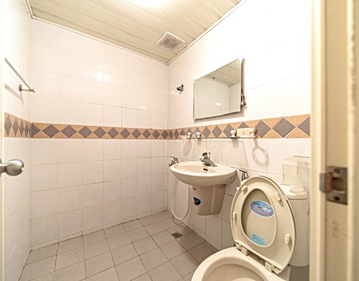 富國市場全聯樓中樓三房平車 - Image 10