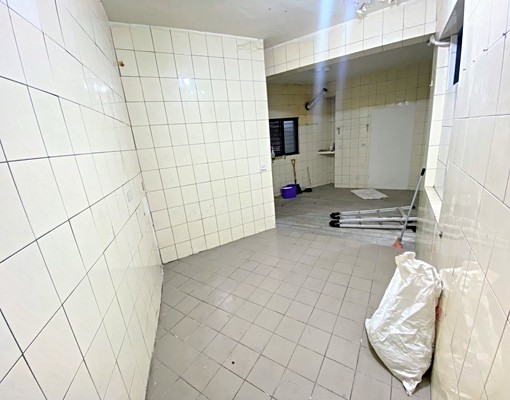 近淡水捷運站免爬梯邊間一樓,可倉儲、停車便利 - Image 9