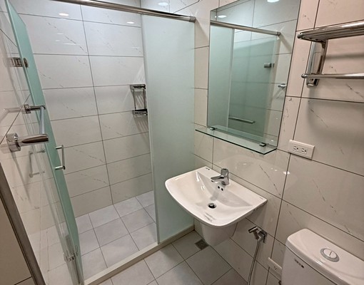 租屋補助、獨立進出、衛浴乾濕分離、流理台可炊、浮洲火車站 - Image 6