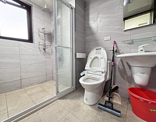 芬秒為你租好房-舒適套房.陽台獨洗.小資族首選/免爬樓梯 - Image 4