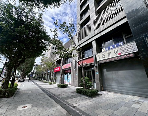 🌽大馬路邊林口文化一路一段長虹天薈一二樓醒目店面 - Image 10