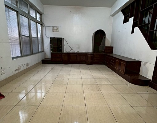 兆基🏡東區透天空房出租/可租補 - Image 1