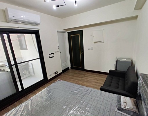 全新第一手入住東區獨立陽台洗衣機(可租補套房) - Image 5