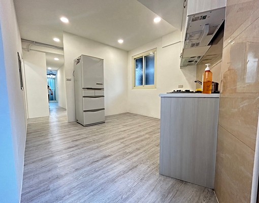 菜寮捷運站美屋3房 - Image 1