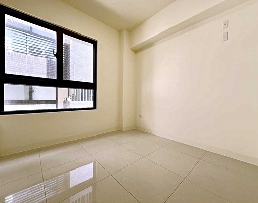 楠梓82期🔥華雄愛樂🔥附孝親五房🔥全新未住🔥優質透天 - Image 9