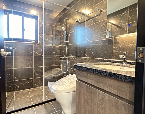 每扇窗都是山景|租金含車位含管理費|收納充足|前後雙陽台 - Image 7