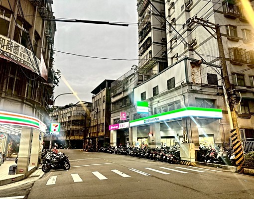 近新和國小捷運電梯高樓美三房s央北團隊s - Image 3