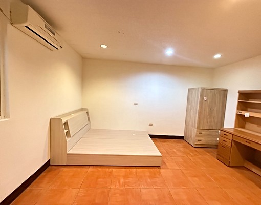 近輔大學區!超大優質獨立套房! - Image 6