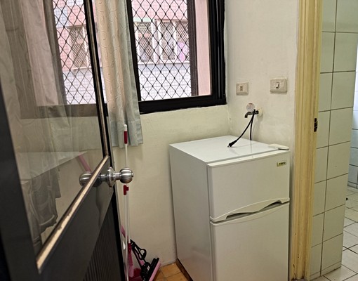 文華路西安街旁電梯單人陽台大套房出租禁菸寵 - Image 9