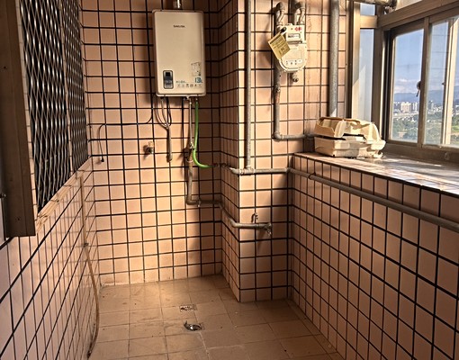 可申請租金補助⭐免服務費⭐電梯三房⭐五泰姵辰 - Image 9