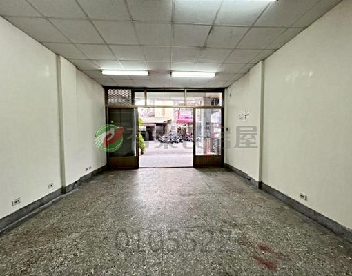 ✅太平豐年社區臨路透天✅門口停車 - Image 1