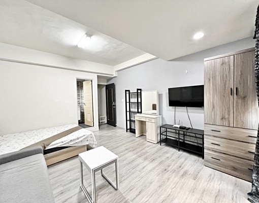 環遊了整個星系✨可租補超大空間✨陽台獨洗走路大遠百 - Image 7