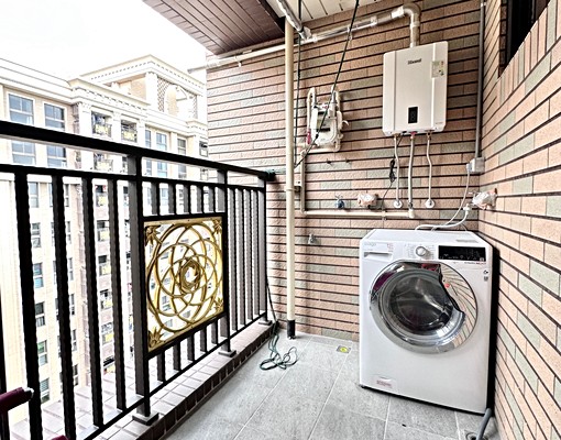 台中新站🦖秀泰旁百萬裝潢精品三房🌟職業友善💖平車位 - Image 9