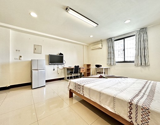 我的愛不會變✨可租補超大空間✨共洗獨曬室內機車位 - Image 5