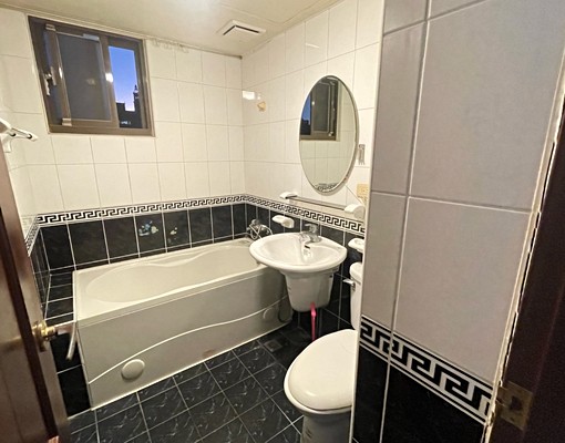 3+1房，含車位不含管理費，家具家電齊全 - Image 7