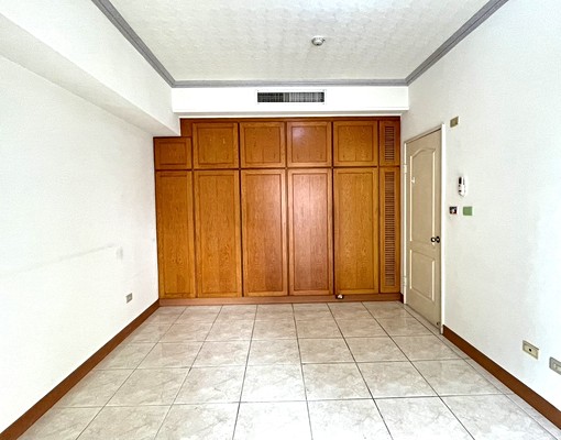 ✅寵雙車✅租補戶籍神明廳✨文心永春東秀泰✨空屋四房浴缸家具談 - Image 9