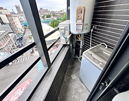 新完工🉑報稅寵物友善超美電梯流理台電磁爐近一中街!! - Image 7