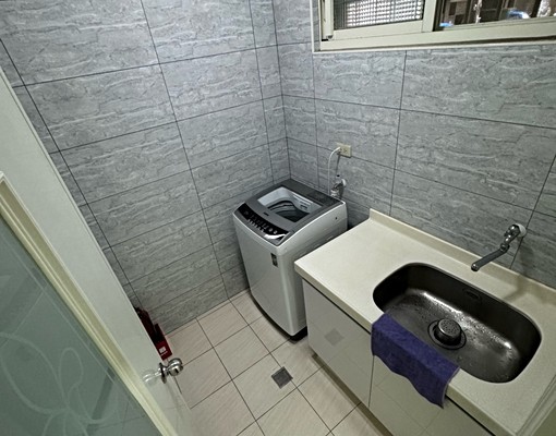 近中原商圈大潤發優美套房 - Image 9