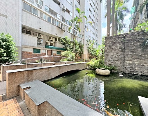 西區高視野裝潢大坪數美宅(樓中樓) - Image 1