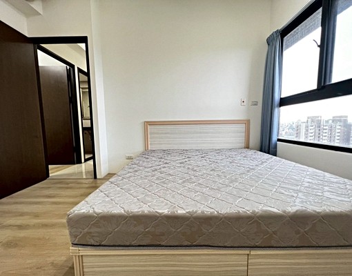 🉑租補🉑戶籍🉑寵物🔥東區國聚之禮三房平車視野帝王戶 - Image 9