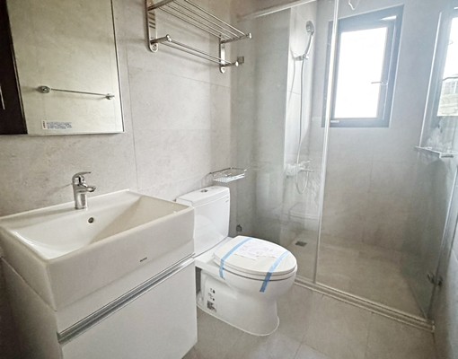 縣民公園旁全新三房出租/平面車位/傢俱電可談 - Image 5