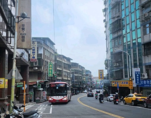 新莊丹鳳富國商圈全新裝潢3房 - Image 12