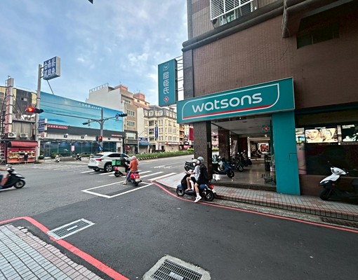 中華路家樂福/中國信託/家具家電全大套房 - Image 2